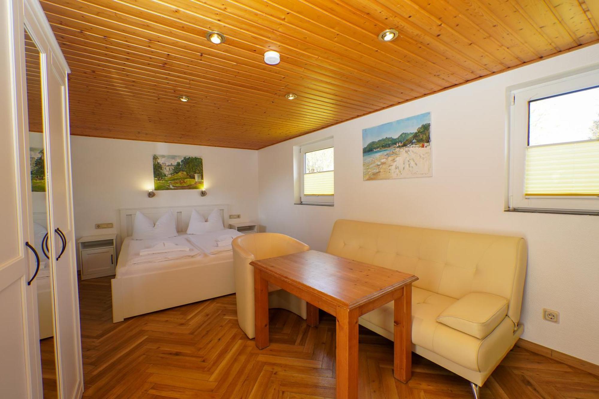 Guest house Middel