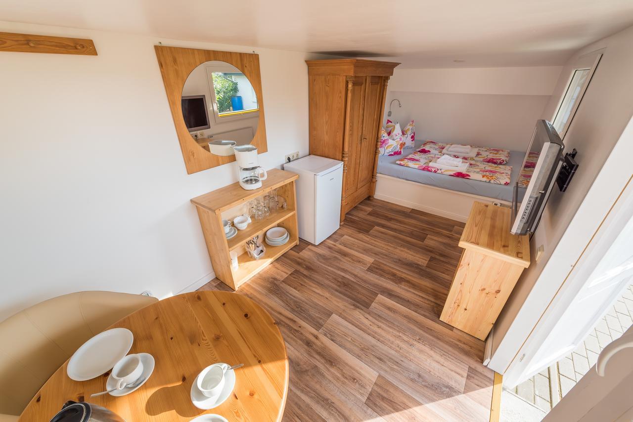 Middel Guest house *